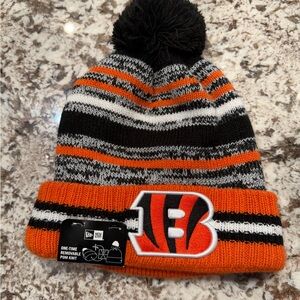 New Era Cincinnati Bengals Pom Knit Hat